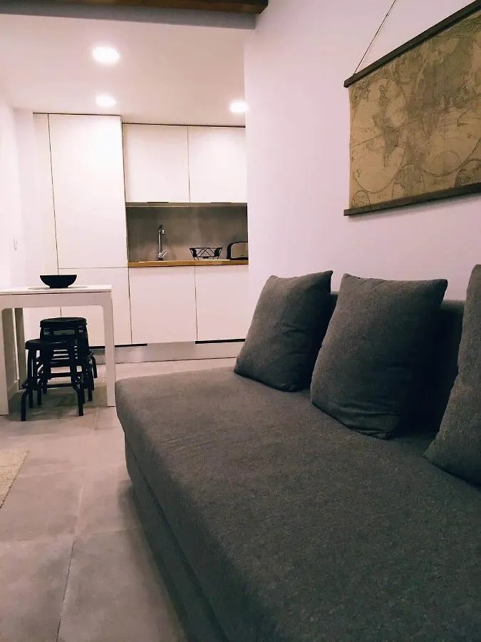 Modern Central Studio B Chiado Лиссабон Апартаменты